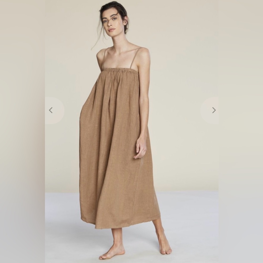 Filosofia Leah Dress in Wheat - size medium